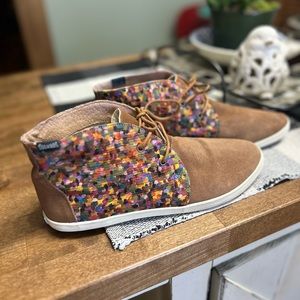 Ankle shoes